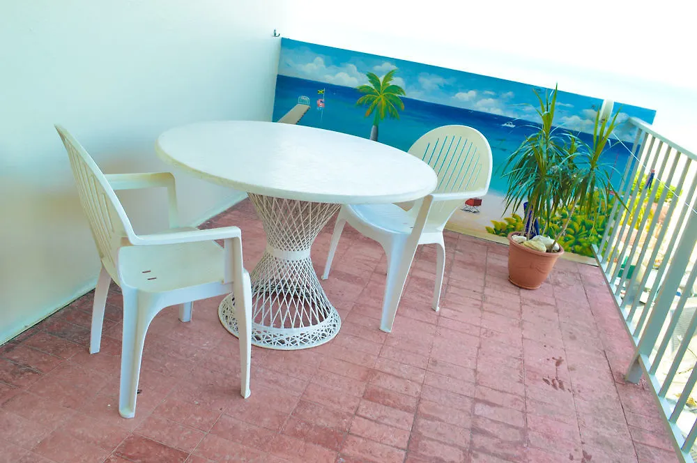 Sky Lounge Beach Studio